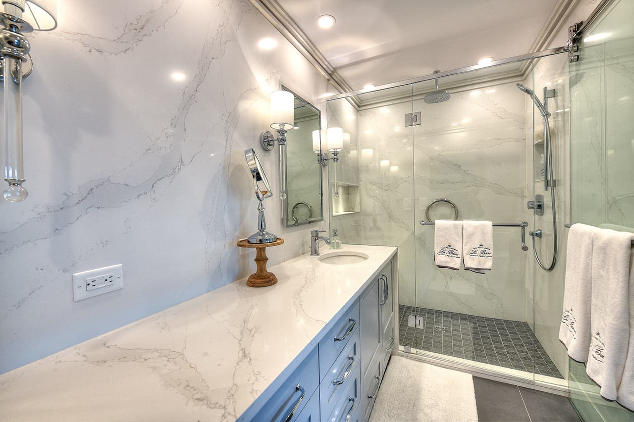 Dallas Road in Calacatta Gold project photo 2