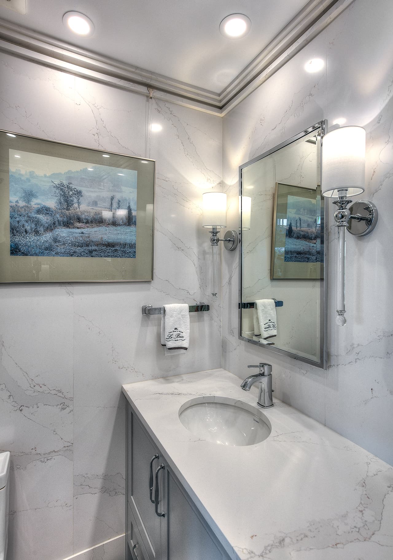 Dallas Road in Calacatta Gold project photo 7