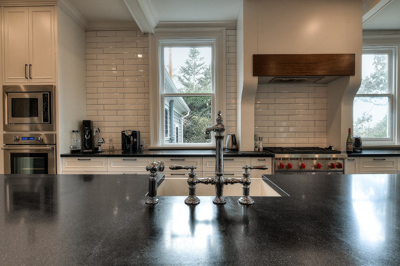 Rockland Road in Honed Absolute Black project photo 10
