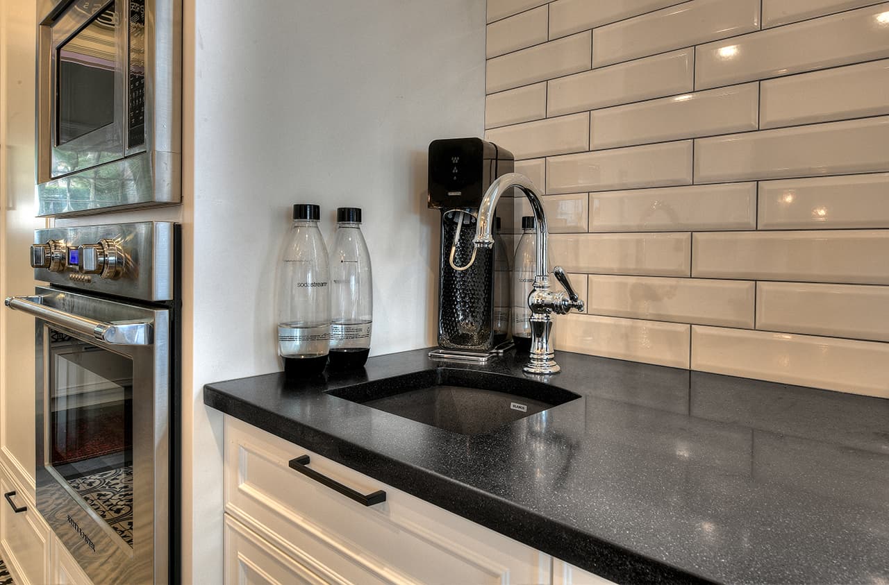 Rockland Road in Honed Absolute Black project photo 11
