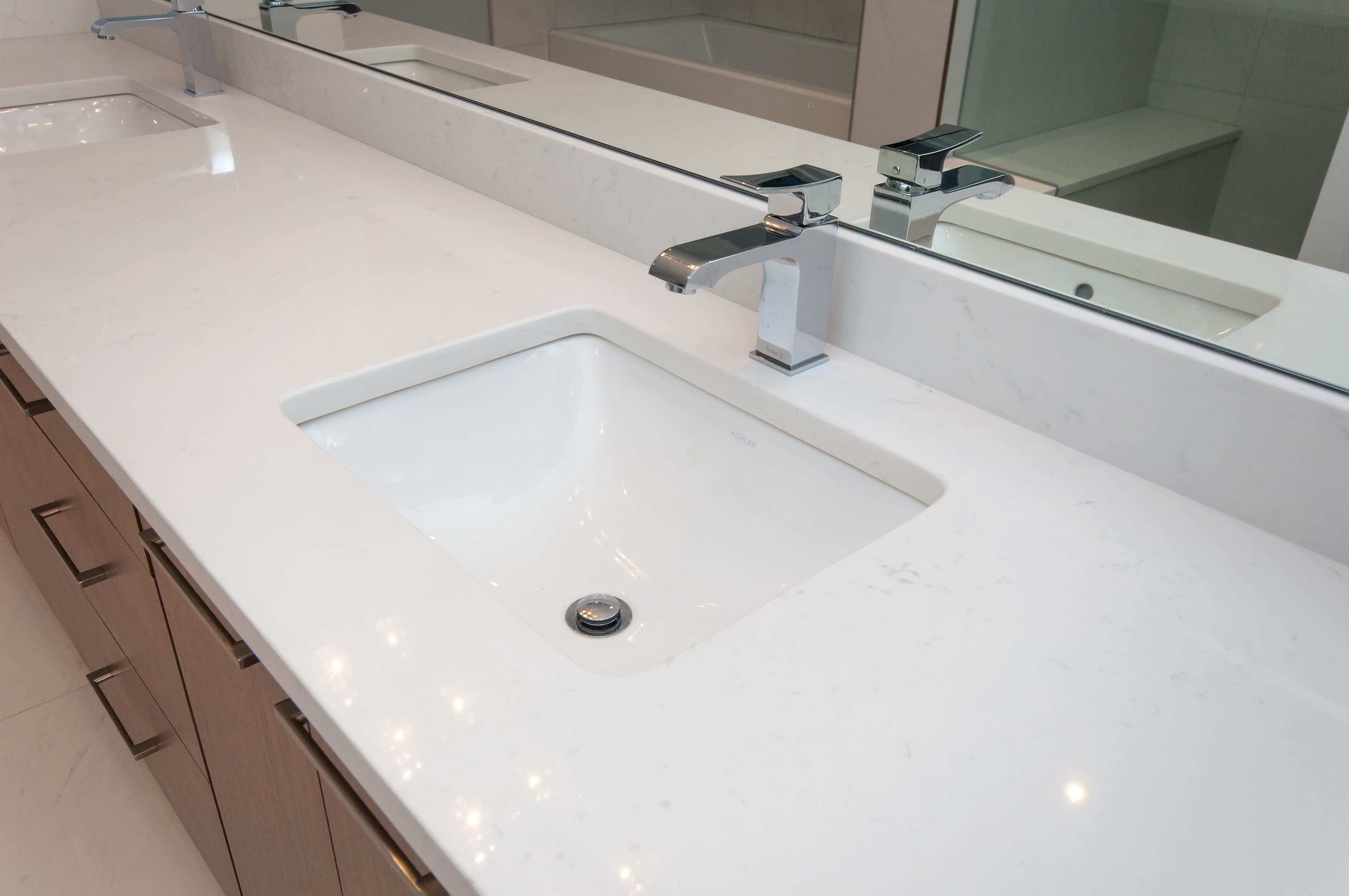 Victoria Spa Bath in White Quartz project photo 6